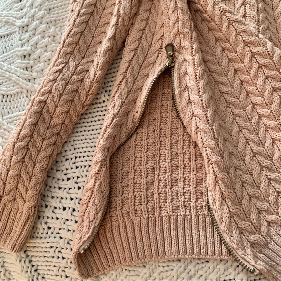 Zara Knit Sweater - Picture 2 of 3